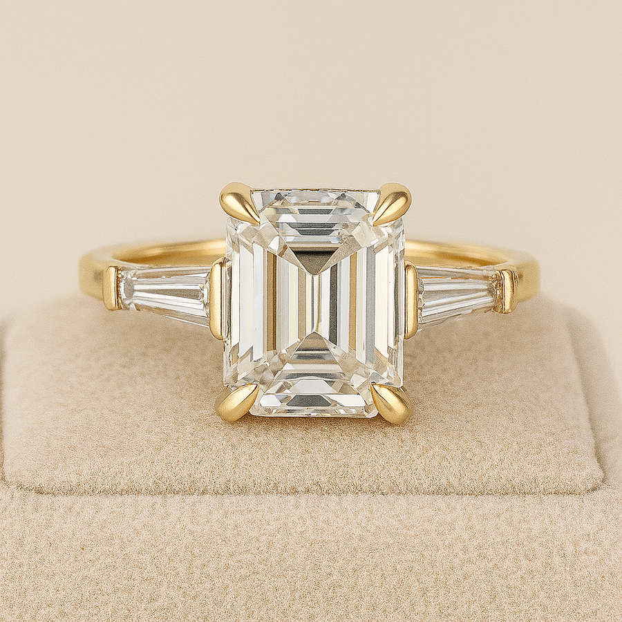 Everlove™ 2–5 ct Emerald Cut Moissanite Ring | D Color VVS1 | Jewel Eternal