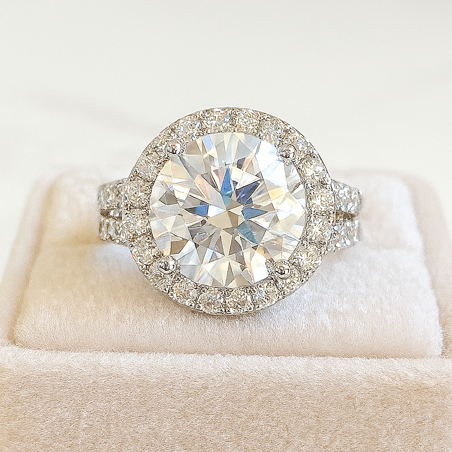 Dreamboat Heaven – 6 ct Halo Moissanite Ring | Sterling, 14 K & Platinum