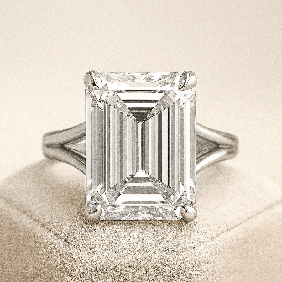 Heiress - 10 ct Emerald Cut Moissanite Ring in Solid Platinum - Jewel Eternal