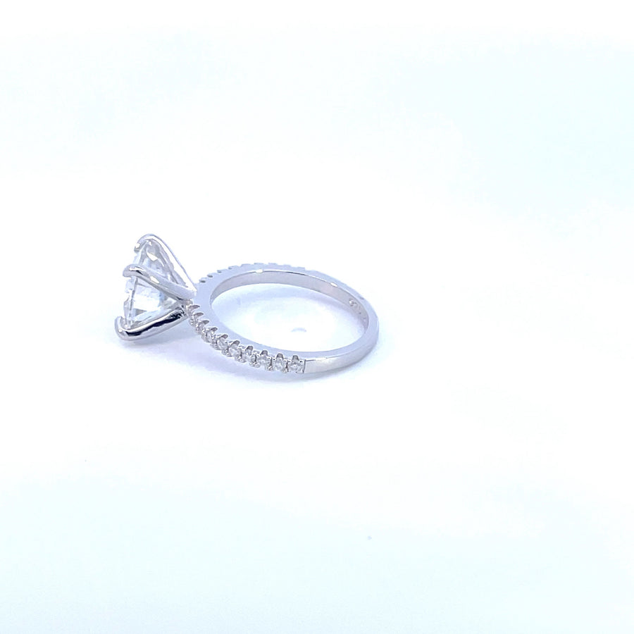 Women's Moissanite Engagement Rings - Diamond's real Doppelgänger | Custom Rings | Jewel Eternal