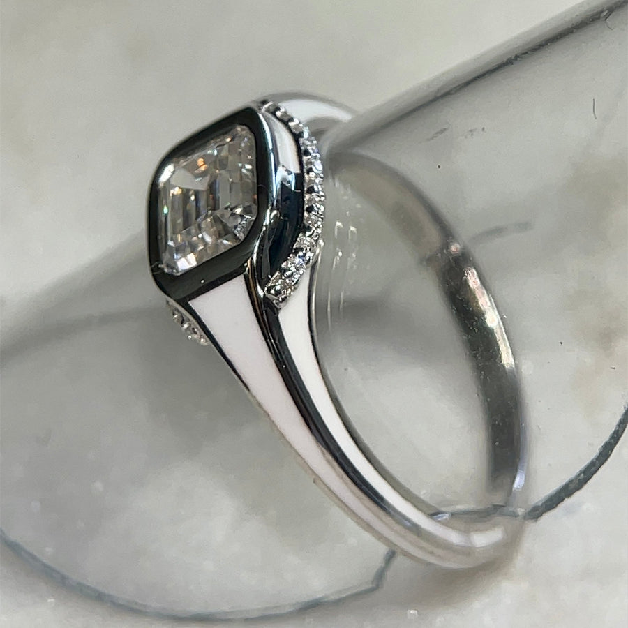 Celestial Noir™ 1.5ct Moissanite Black & White Enamel Ring - D Color VVS1 | Jewel Eternal - Jewel Eternal
