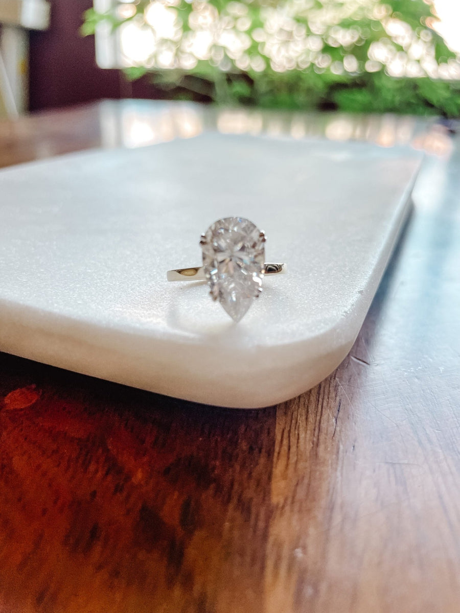 Longpear Classic 6ct Pear Cut Moissanite Ring • D Color VVS1 | Jewel Eternal - Jewel Eternal