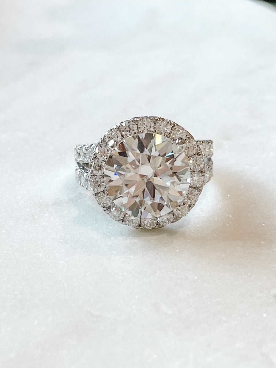 Halo Diamond Ring - Halo rings | Jewel Eternal 
