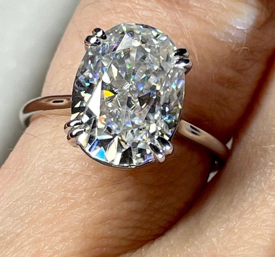 Winter Kiss – 5 ct Crushed Ice Oval Moissanite Ring in 14K Gold/Platinum - Jewel Eternal