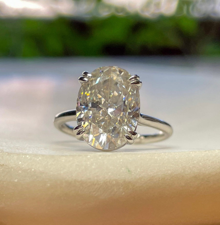 Winter Kiss – 5 ct Crushed Ice Oval Moissanite Ring in 14K Gold/Platinum - Jewel Eternal